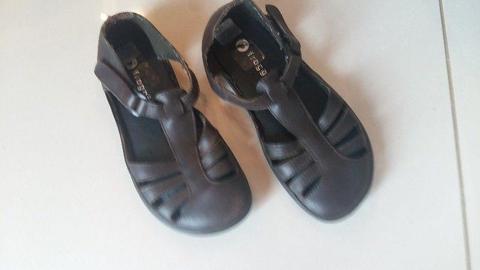 brown froggies school sandals, brand new, size 35 (SA size 4)