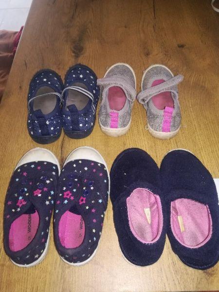 Girls shoes size 6