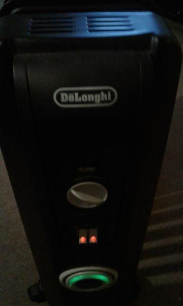DeLonghi 14 Fin Oil Heater