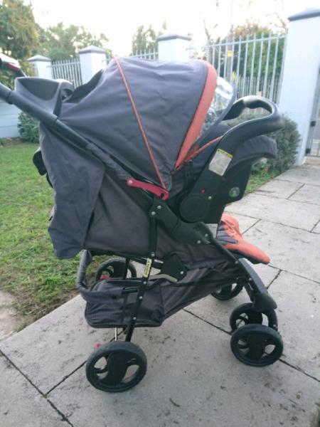 Grey chelino travel system