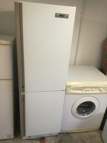 Kic fridge freezer R 1400