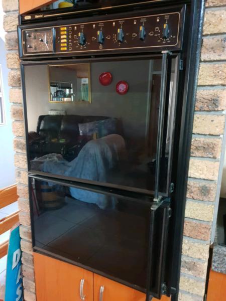 Defy double oven in good condition