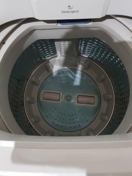 Samsung 9kg Toploader washing machine with warranty till OCTOBER 2019