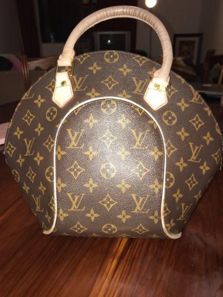 Louis Vuitton Monogram Ellipse mm