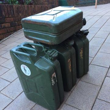 JERRY CANS (SANDRIK) R200 each