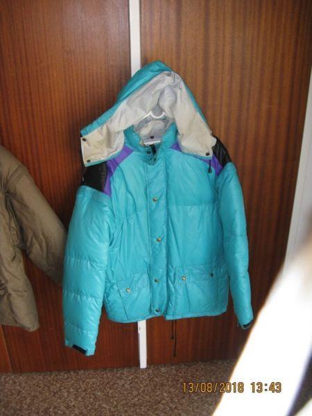 Down jackets for mountaineering for sale