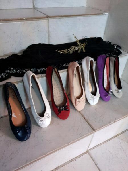 Boxes of Ladies Pumps/Flats to clear