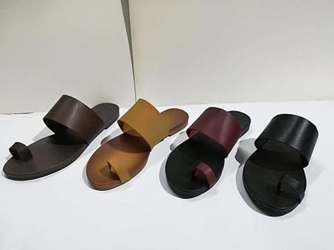 Bulk supplier: Ladies sandals
