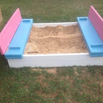Sandbox, benches, lid and sand