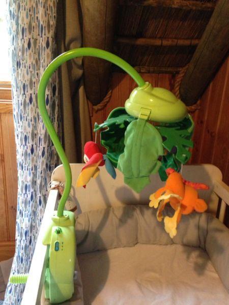 Fisher Price cot mobile- rainforest peek a boo leaves