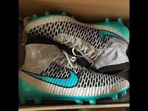 blue and grey size eight magista obra soccer/football boots