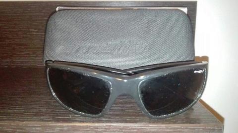 Arnette sunglasses with case for sale!
