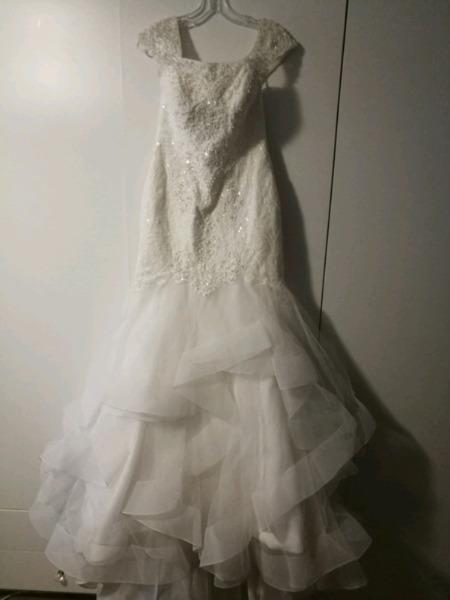 Size 6/32 wedding dress