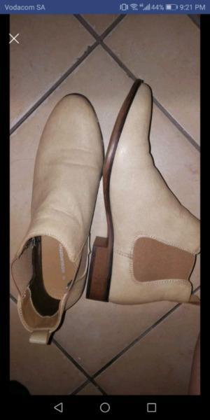 Ankle boots Size 8
