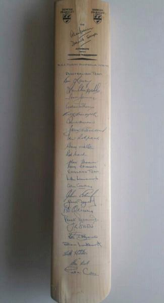 Duncan Fearnly Autograph bat