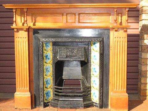 Antique / Victorian Cast Iron Fireplace