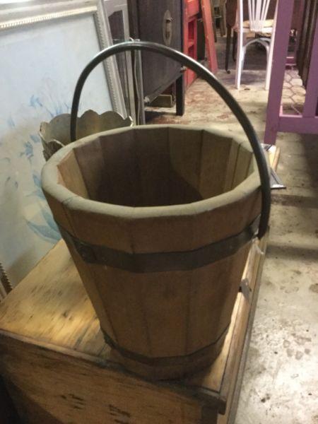 Superb antique oak firewood bucket with brass handle and surrounds