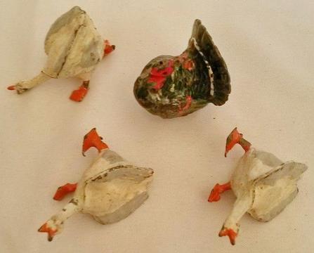 Collectable 4 x vintage lead poultry figurines (c.1950's)