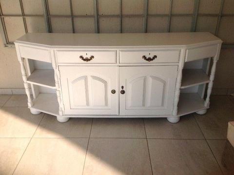 TV unit or server in French white