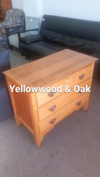 ✔ ANTIQUE Yellowwood & Oak Chest of Drawers (circa 1900)