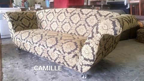 ✔ BRAND NEW!!! Camille Studio Couch