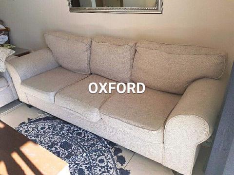 ✔ LIKE NEW!!! Oxford 3 Division Couch