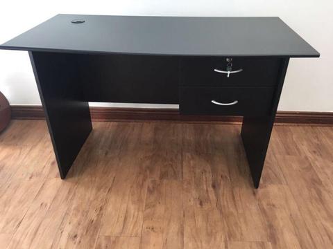 Office desk with 2 drawers