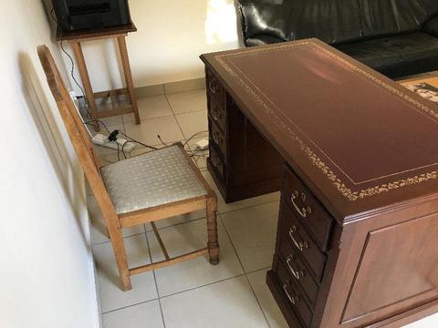 SOLID EXECUTIVE DESK WITH LEATHER INLAY, R2995