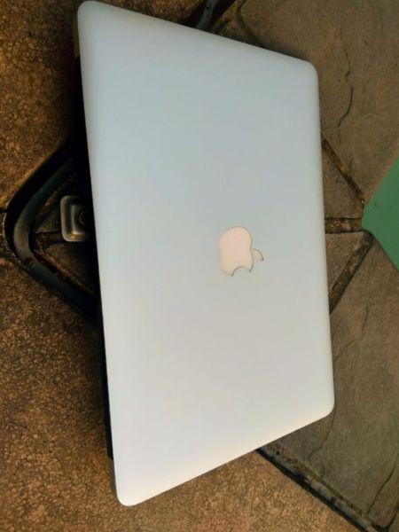 Macbook pro nd air for sale R8500