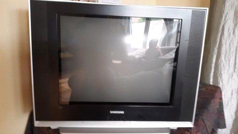 54cm Samsung Plano tv