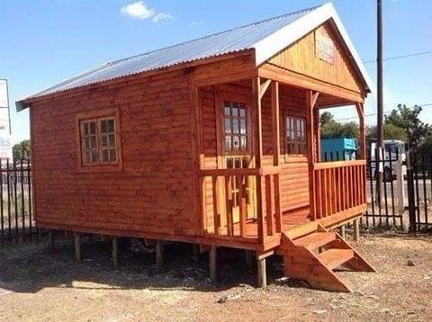 Log home for special price