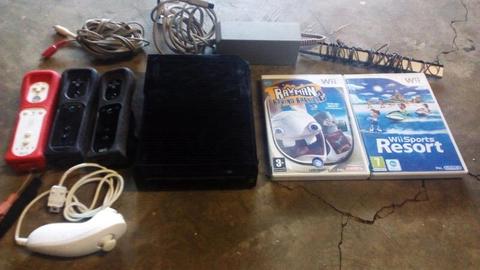 Nintendo Wii complete with games