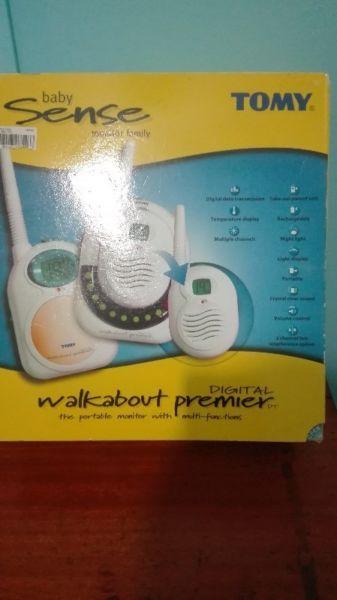 Tomy Digital Walkabout Premier Baby Monitor