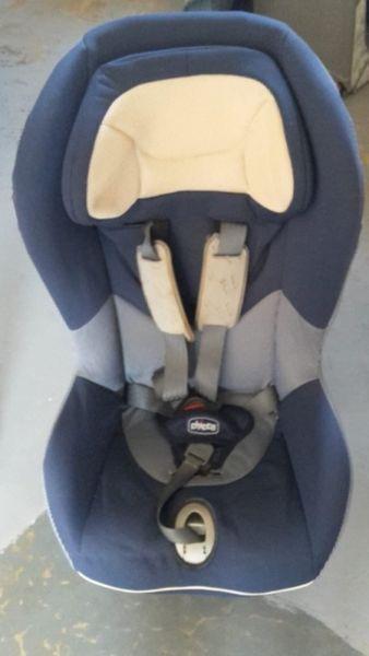 Chicco Baby Car Seat R500. 00