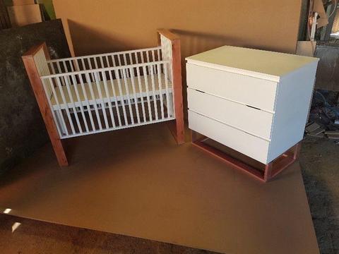 Baby Cot and Compactum-R 5999,00 Sur 30