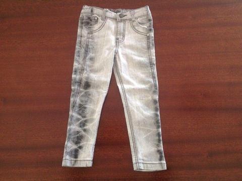 Girls Black/ Grey Demin Jeans 4-5yrs