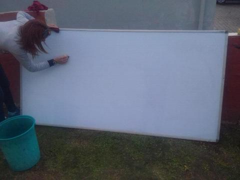 MAGNETIC WHITE BOARD FOR SALE