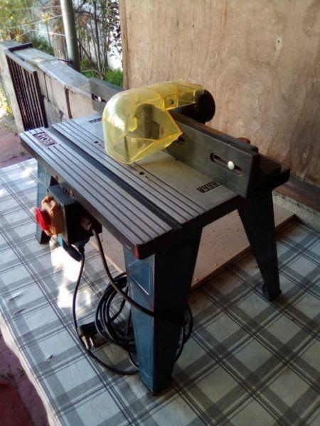 Bench router