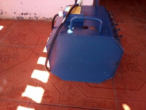 I'm selling a welding machine on good condition