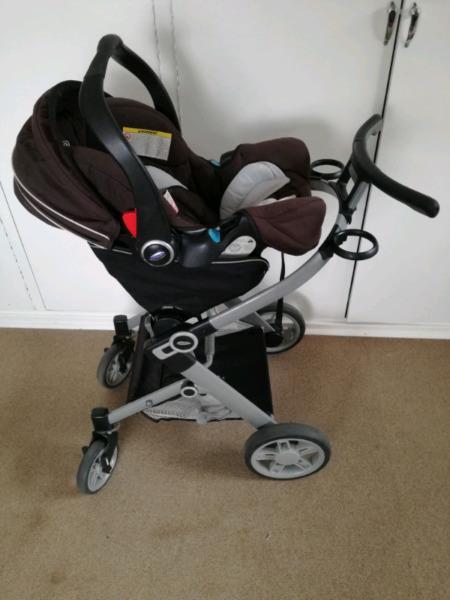 Graco Signature Series 3-in-1 Travel Pram System