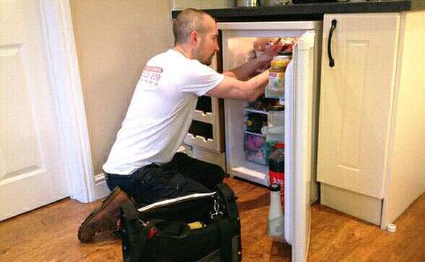 RE FILLING FRIDGES AND REPAIR CALL 0631749906