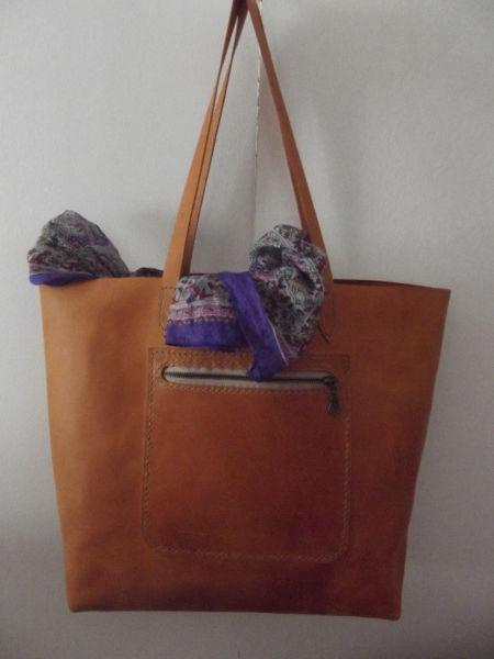 GENUINE LEATHER TOTE HAND BAGS