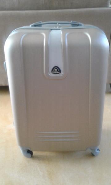 Spinner Wheels Luggage Suitcase - New