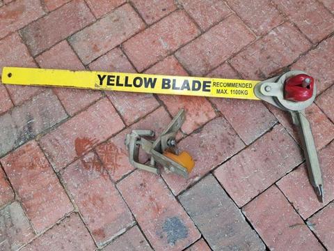 Yellow blade