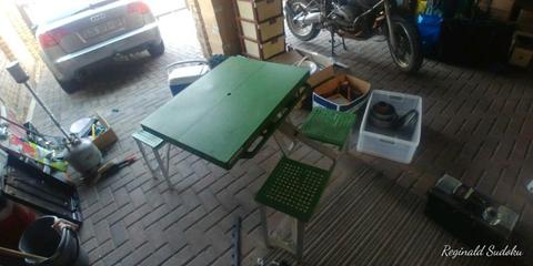 Fold out camping table R500