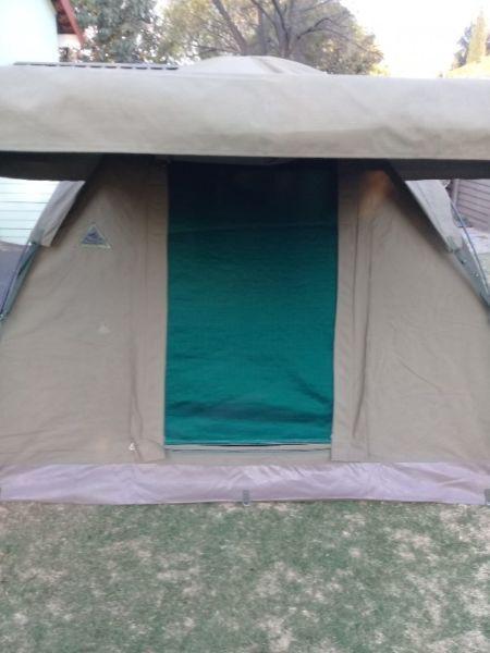 Canvas tent - Mint condition
