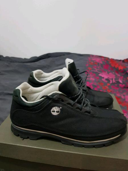 TIMBERLAND BLACK CASUAL SHOE USED