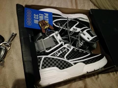 Sneakers brand new for sale 1.100 rand not negotiable