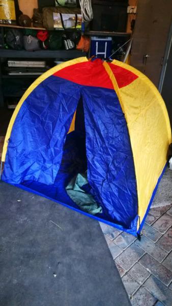 Kids pup tent