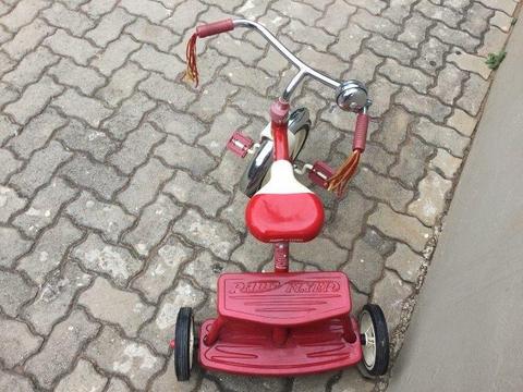 Radio flyer twin deck red tricycle